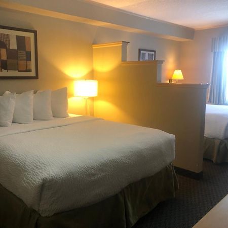 Travelodge By Wyndham Fort Mcmurray Dış mekan fotoğraf