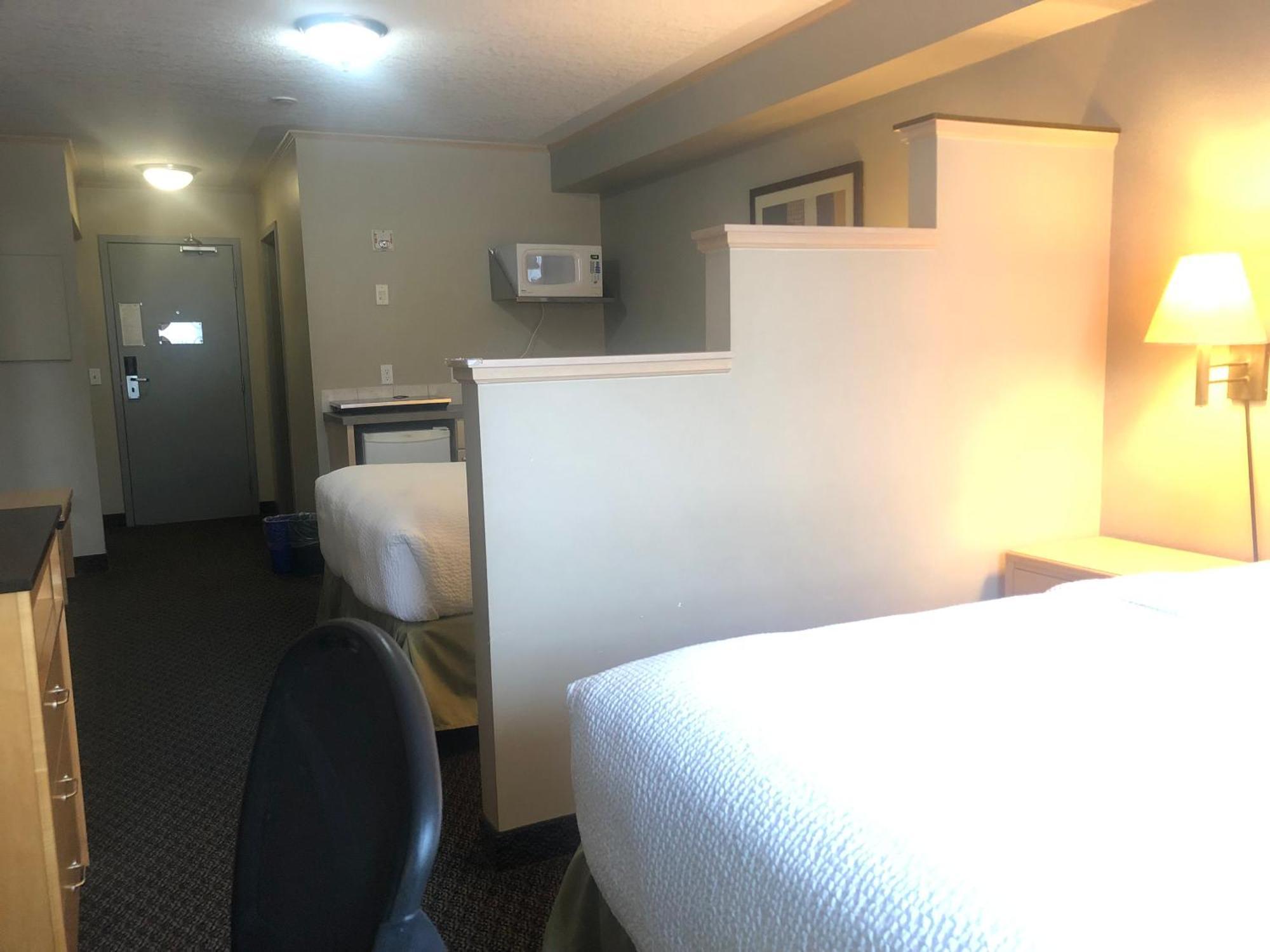 Travelodge By Wyndham Fort Mcmurray Dış mekan fotoğraf